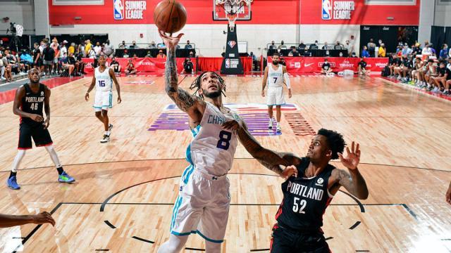 科普一下-二球:在中国偷窃一事不会困扰我 一直相信能打NBA